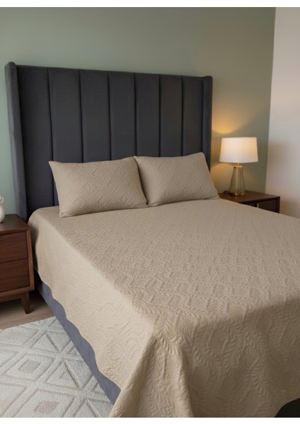 Çift Kişilik Yatak Örtüsü Kapitoneli