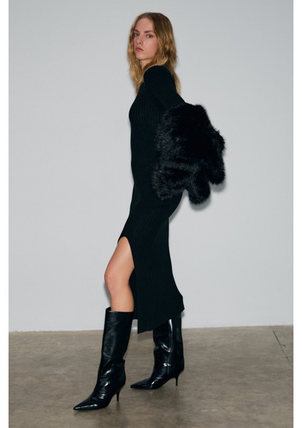 Soreya Kadın Yuvarlak Yaka Çizgi Desenli Yırtmaçlı Slim Fit Triko Siyah Elbise fiyatları