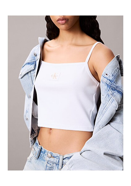 Kadın Beyaz Kolsuz Bluz indirimleri