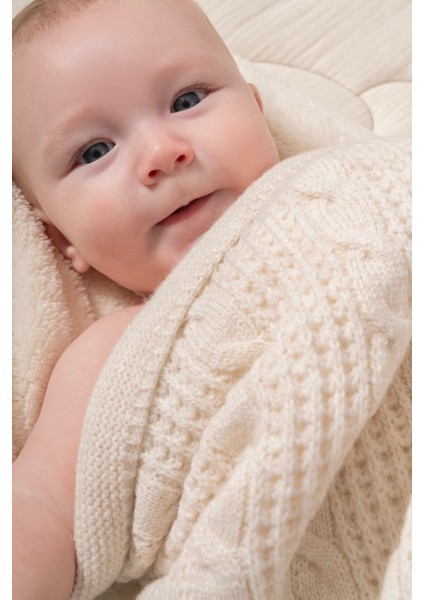 Tüm Içi Kalın Wellsoft Döşemeli Kışlık Triko Örgü (Özel Ambalajlı) Bebek Battaniyesi fırsatları