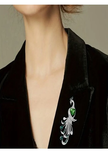 Şık Taşlı Tavuskuşu Broş modelleri