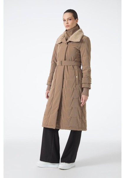 Yakası Kürk ve Kemer Detaylı Şişme Mont 12764 Bej 42 modelleri