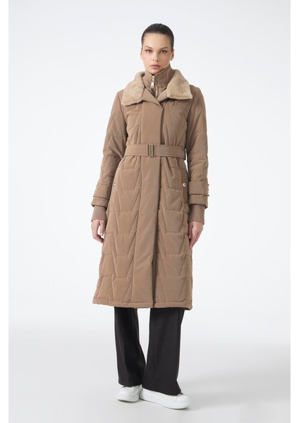 Yakası Kürk ve Kemer Detaylı Şişme Mont 12764 Bej 42 fiyatları