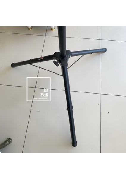 Jojones Endüstriyel Tripod Lambader Metal Ayak Ayarlanabilir Yükseklik Salon Ofis Aydınlatma Retro modelleri