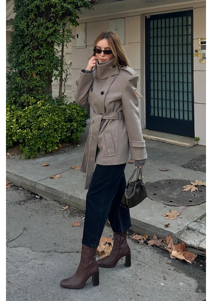 Vizon Ek Parça Yaka Detaylı Kaşe Kaban - 1125 fırsatları