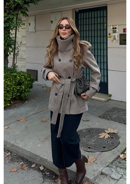 Vizon Ek Parça Yaka Detaylı Kaşe Kaban - 1125 indirimleri