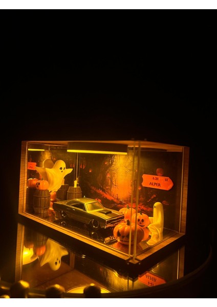 Diecast Garaj Seti 1:18 Temalı Dekoratif Araba ve Garaj Seti | Işıklı Vitrin Kutulu | Değişebilir Model Araba | Masaüstü Hediyelik