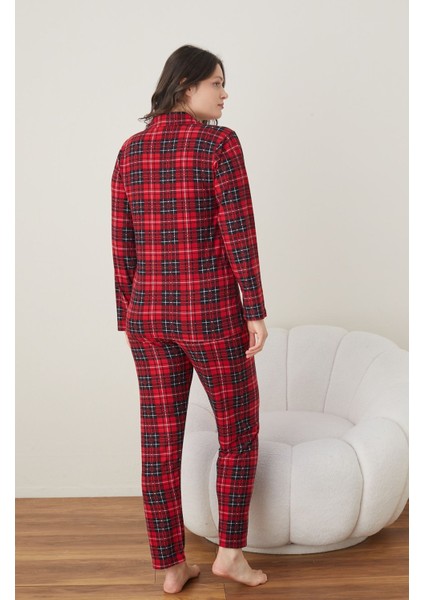 Kırmızı Desenli Süet Düğmeli Pijama Takımı Zarif Rahatlık Sıcak ve Şıklık fiyatları