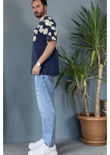 Bisiklet Yaka Omuz Desenli Yazlık Lacivert Tişört indirimleri