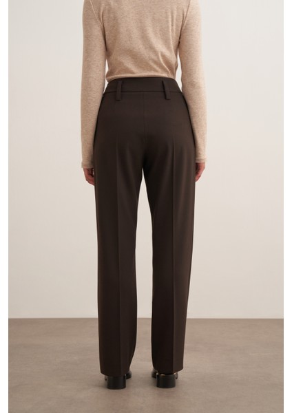 Geniş Köprülüklü Pantolon modelleri