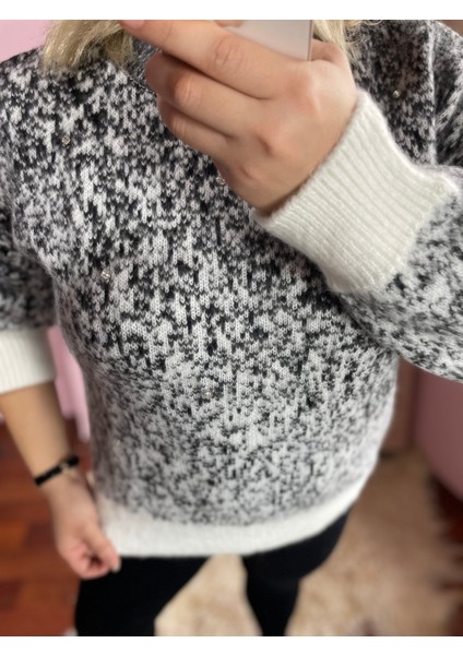 Kadın Gri Bisiklet Yaka Taşlı Kazak