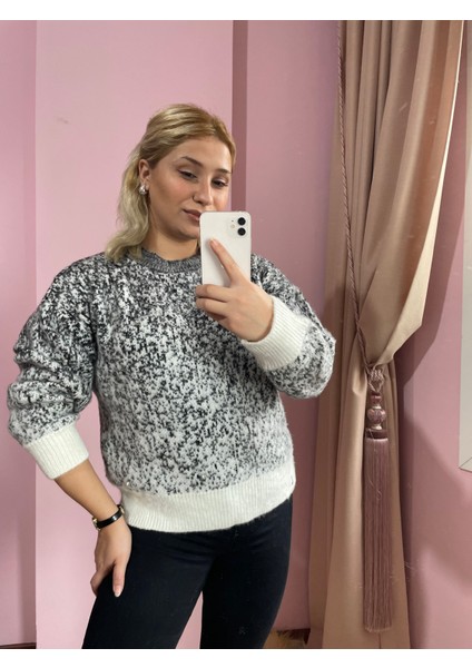 Kadın Gri Bisiklet Yaka Taşlı Kazak fiyatları