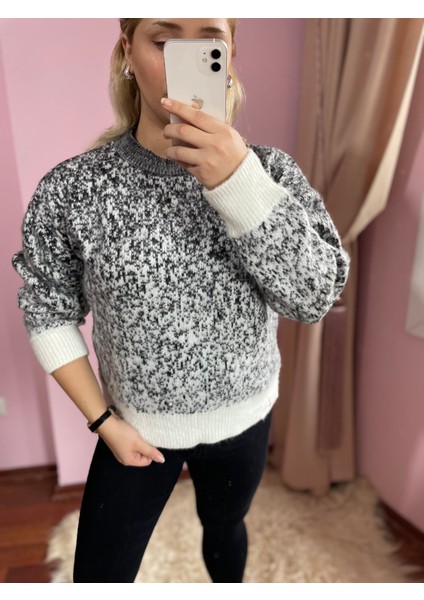 Kadın Gri Bisiklet Yaka Taşlı Kazak fırsatları