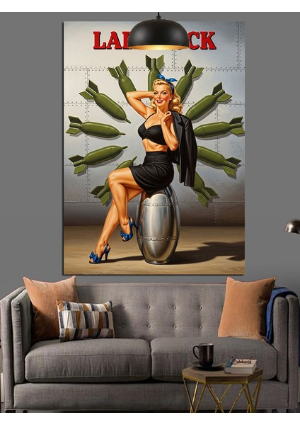 Şanslı Leydi Savaş Teması ve Kadın Retro Dekoratif Kanvas - Mdf Ahşap Tablo indirimleri