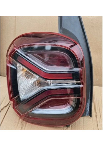 Renault Duster 2021- Stop Lambası Sol Oem No (265557200R)
