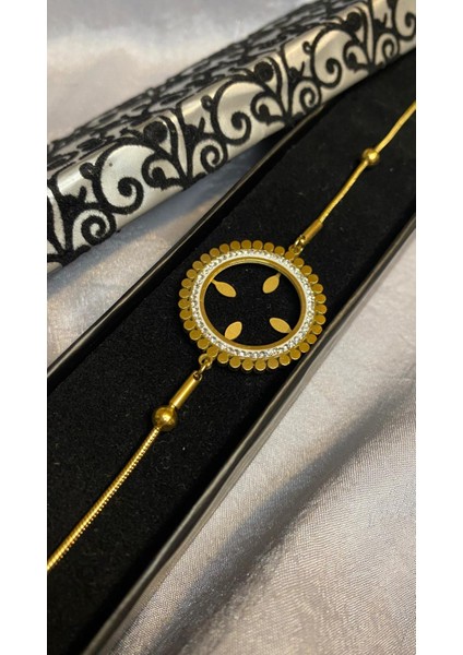 Kadın Zirkon Taşlı Çeyrek Altın Koyulabilen Çelik Bileklik modelleri