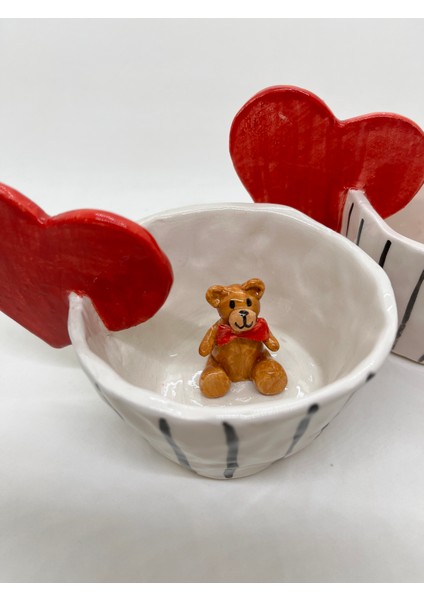 Kupa Kırmızı Kalp Kulplu Ayıcıklı El Yapımıı Sevimli Seramik Kupa