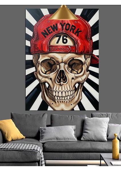 Siyah Beyaz Çizgili Fonda Kırmızı New York Şapkalı Kuru Kafa Dekoratif Kanvas - Mdf Ahşap Tablo