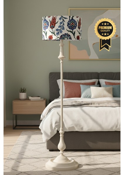 Çini Desenli Bej Metal Ayak Lambader