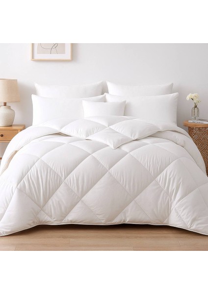 Çift Kişilik Microfiber Yorgan – Hafif, Nefes Alan, Kolay Yıkanabilir, Uzun Ömürlü Konfor