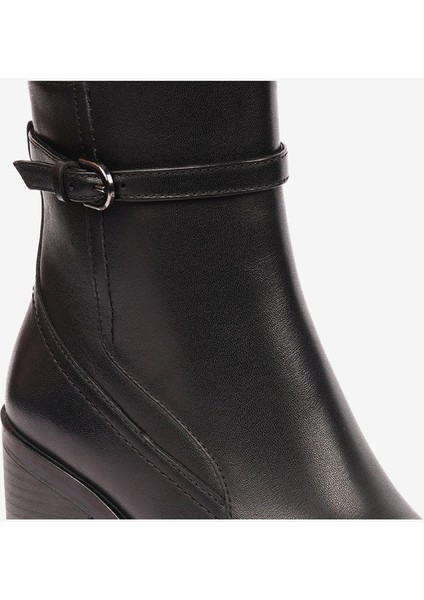 Kadın Siyah Hakiki Deri Topuklu Bot 4K2DB34061