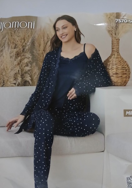 Milan 3’lü Sabahlıklı Takım,evde Bile Şıklığından Ödün Vermeyen Kadınlar Için Tasarlandı.