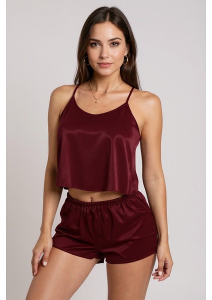 Kadın Bordo Asimetrik Sırt Dekolte Detaylı Şık Şortlu Gecelik Takım – Modern, Konforlu ve Günlük Kombinlere Uygun fiyatları