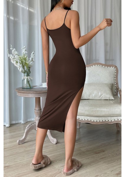 Kadın Kahverengi Yırtmaçlı Diz Altı Vücüdu Saran Gecelik – Modern ve Şık Tasarım fiyatları