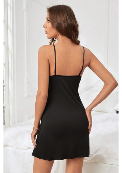 Kadın Siyah Fiyonk ve Dantel Detaylı Şık Gecelik – Modern ve Şık Tasarım fiyatları