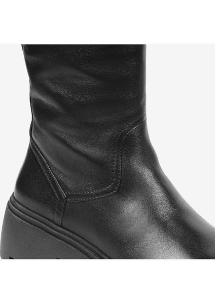 Kadın Siyah Hakiki Deri Topuklu Çizme 4K2UC59162