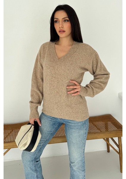 Kadın V Yaka Uzun Kollu Triko Kazak – Soft Classic modelleri