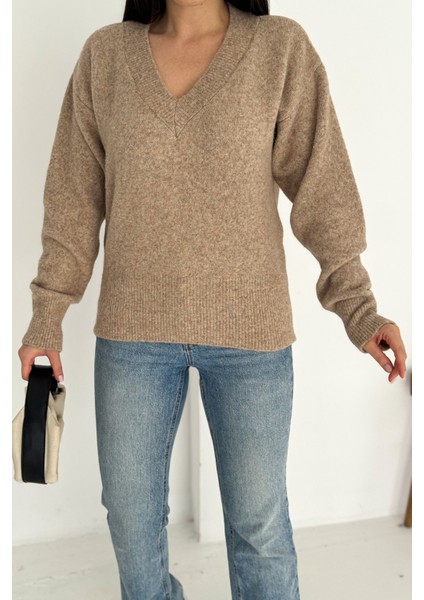 Kadın V Yaka Uzun Kollu Triko Kazak – Soft Classic indirimleri