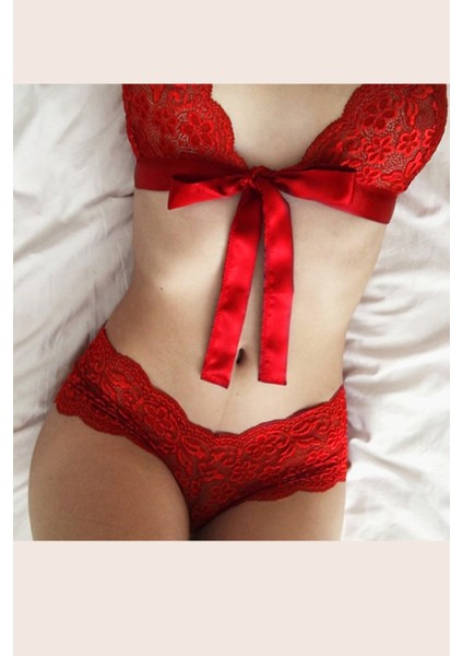 Kadın Kırmızı Dantelli &amp; Kurdelalı Sütyen Külot Takımı – Modern, Konforlu ve Günlük Kombinlere Uygun indirimleri