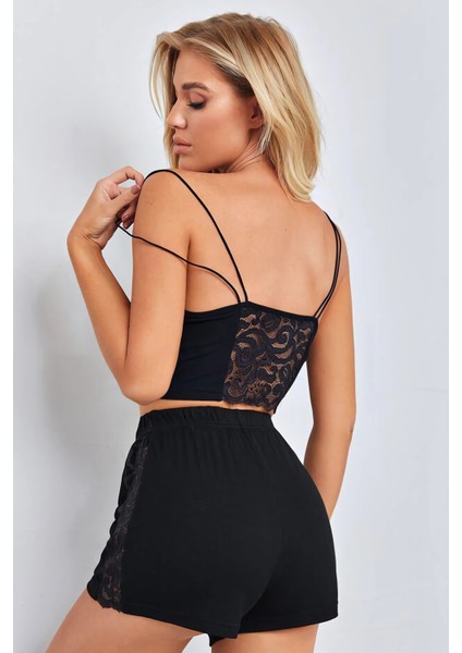 Kadın Siyah Yanları ve Sırtı Dantel Detaylı Çift Sıra Ince Lastikli Şortlu Gecelik Takım modelleri