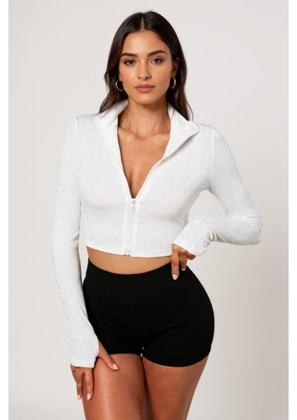 Kadın Beyaz Uzun Kol Fermuarlı Parmak Geçme Detaylı Dik Yaka Crop Top Bluz