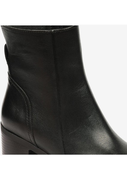 Kadın Siyah Hakiki Deri Topuklu Bot 4K2DB34140