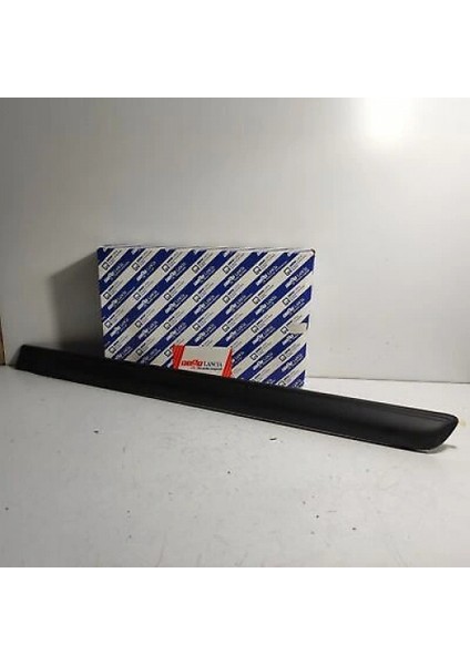 Grande Punto 2005- Kapı Bandı Arka Sol Oem No (735410827)