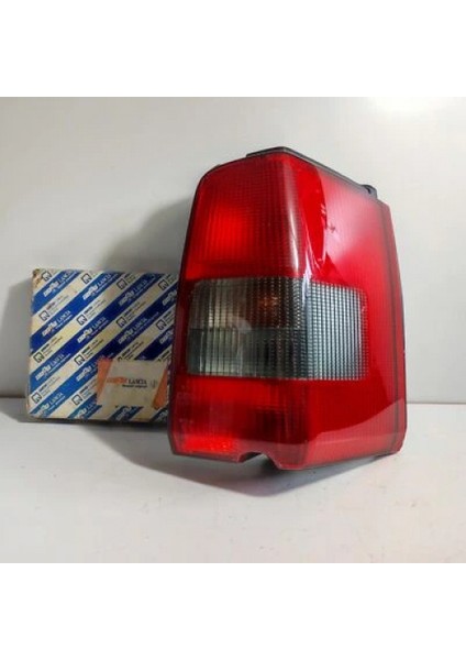 Tempra 1990-1996 - Station Wagon - Stop Lambası Sağ Oem No (7628429)