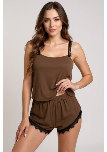 Kadın Kahverengi Dantelli Şortlu Pijama Takımı – Rahat, Şık ve 4 Mevsim Kullanım fiyatları