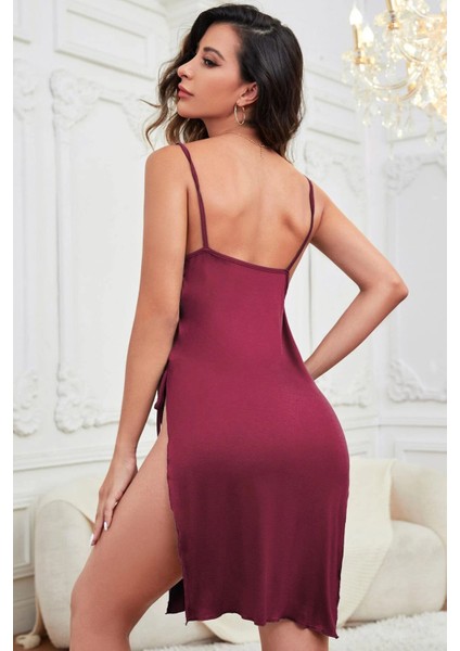 Kadın Bordo Cut Out Detaylı Yırtmaçlı Sexy Gecelik – Modern ve Şık Tasarım fırsatları
