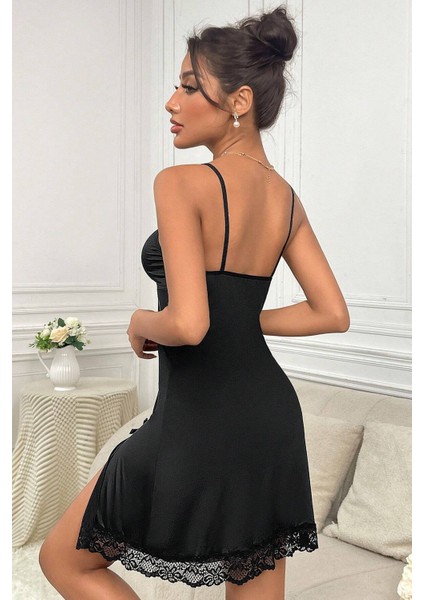 Kadın Siyah Dantelli Fiyonklu ve Yırtmaçlı Şık Gecelik – Modern ve Şık Tasarım fiyatları