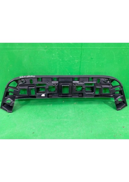 Dacia Sandero Stepway 2009- Ön Tampon Alt Muhafazası Oem No (8200740830)