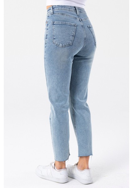 Kadın Normal Bel Mom Fit Jean Buz Mavi - 2602