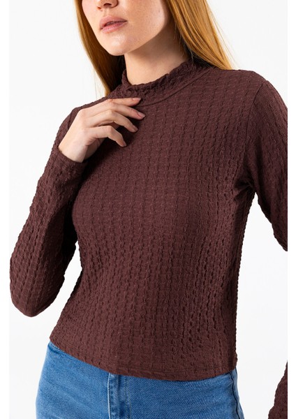 Kadın Dik Yaka Uzun Kollu Dokulu Bluz Kahverengi - 26158