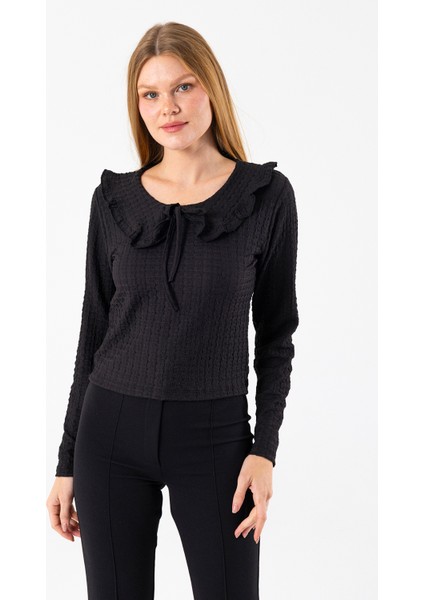 Kadın Yakalı Bağlama Detaylı Dokulu Bluz Siyah - 26116 modelleri