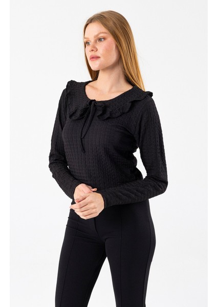 Kadın Yakalı Bağlama Detaylı Dokulu Bluz Siyah - 26116 fırsatları