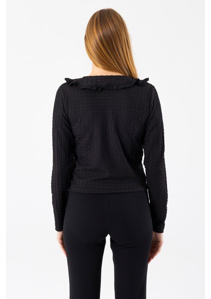 Kadın Yakalı Bağlama Detaylı Dokulu Bluz Siyah - 26116