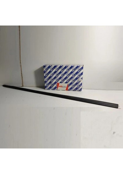 Grande Punto 2005- Kapı Bandı Ön Sağ Oem No (735410815)