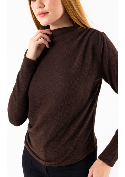 Kadın Dik Yaka Yanı Büzgü Detaylı Bluz Kahverengi - 26101 indirimleri