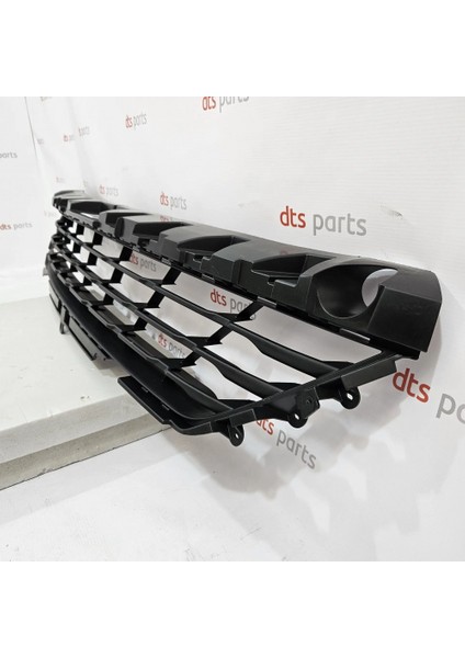 Traffıc 2021- Ön Tampon Panjuru Oem No (622547116R)